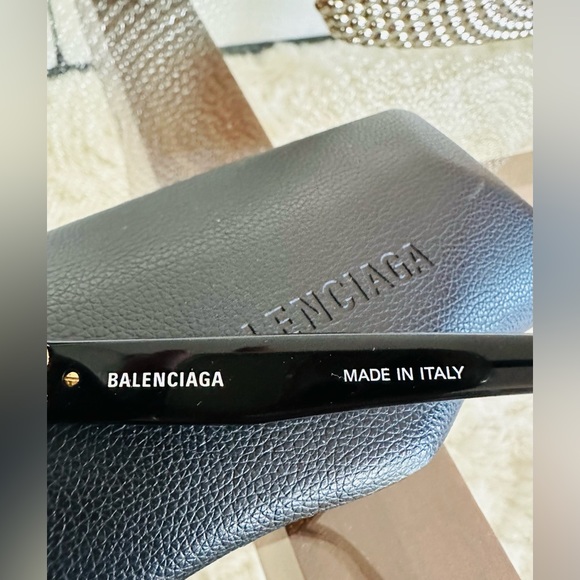 Balenciaga Womens BB0102SA 001 Black Gold Logo Sunglasses - Picture 6 of 7